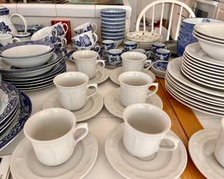 Stoneware cups & saucers from Japan