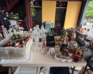 Christmas/Halloween Decor