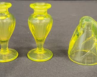Vintage Yellow Depression Vaseline Uranium Swirl Bottle Bottoms Up Shot Glass