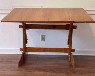 Wood Drafting Table Adjustable
