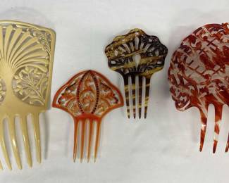 Mantilla Combs