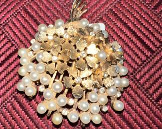 Decorative Pin