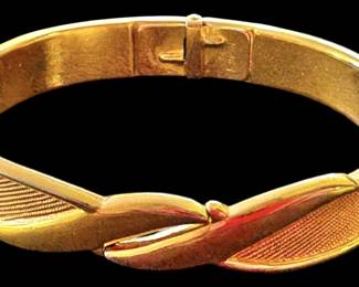 Vintage Monet Gold Tone Bracelet