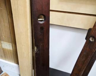 Antique Level