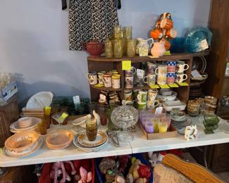 •Vintage Glass and Cookware (Anchor Hocking, Libby Glass, Indian Glass, Corningware, McCoy, West Virginia Glass, Fire King Glassware)
