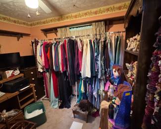 Plus Size Women's Clothing