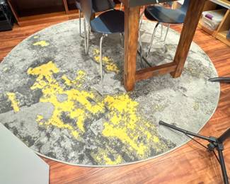 161. Modern Round Rug (6')