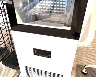 27. Sozt Ice Machine model # SD245 (16" x 17" x 32")
