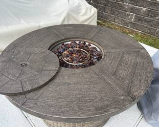 164. Outdoor Gas Firepit Table
