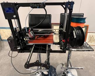 17. Taz Lulzbot 3D Printer (32" x 21" x 23") (does not work)