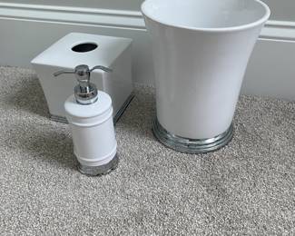 A17 - $12. 3 Piece bathroom set. (A small amount of rust around the bottom of the trash can and soap dispenser.)