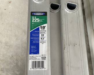 A56 - $140. Werner 18' Extension Ladder. Model D1216-3