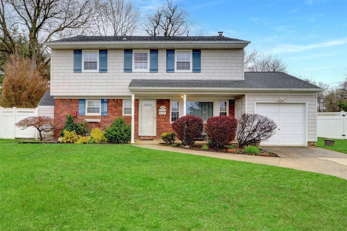 SEAFORD ESTATE HOME