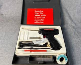 Weller 8200 Universal Soldering Gun Kit Assorted Shrink Tube Fittings Light Wands UNTESTED