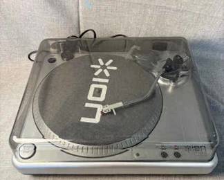 ION USB Turntable