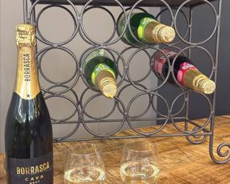 61 LOT. Metal Wire Wine Rack with Green Stone