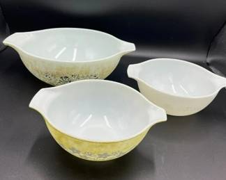 78 LOT. Vintage Pyrex Mixing Bowls – LOT OF 3