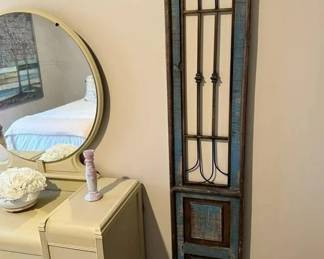 179 LOT. Wood and Metal Accent Wall Decor