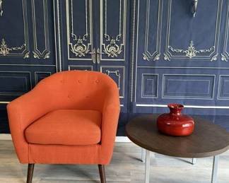 18 LOT. Retro Barrel Chair