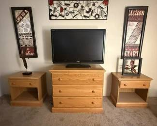 161 LOT. Solid Comfort Oak Nightstands & Dresser- LOT OF 3