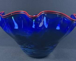 Mike Wallace Art Glass Clouded Fluted Bowl