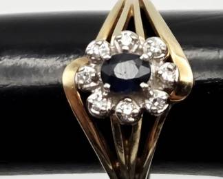 Vintage Spark Signed 14K Gold Sapphire Ring