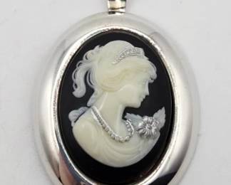 Milor Sterling Silver Cameo Pendant