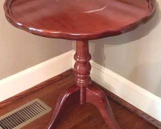 373 - Round Wood Table - 26" x 24"