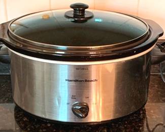 136 - Hamilton Beach Slow Cooker - 9" x 15" x 10" You are buying a used as-is electric/electronic item. We do not guarantee all components are present, and if it is not expressly stated, it is untested.