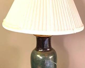 287 - Lamp - As-Is - Damaged - 22" Tall You are buying a used as-is electric/electronic item. We do not guarantee all components are present, and if it is not expressly stated, it is untested.