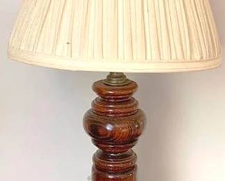 225 - Lamp - 18" Tall You are buying a used as-is electric/electronic item. We do not guarantee all components are present, and if it is not expressly stated, it is untested.