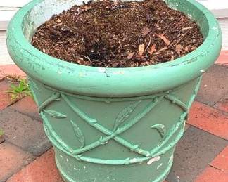 310 - Plastic Planter - 13" x 15"