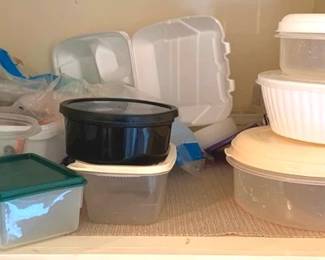 100 - Cabinet Lot