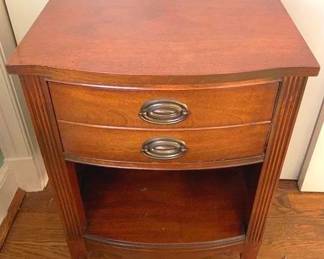 186 - Night Stand - 28" x 20" x 15"