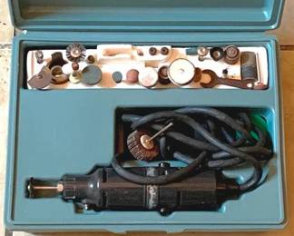 39 - Dremel Tool Kit in Case - 3" x 10" x 7.5" You are buying a used as-is electric/electronic item. We do not guarantee all components are present, and if it is not expressly stated, it is untested.