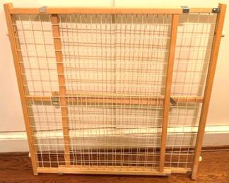 324 - Baby / Pet Gate - 33" x 34"