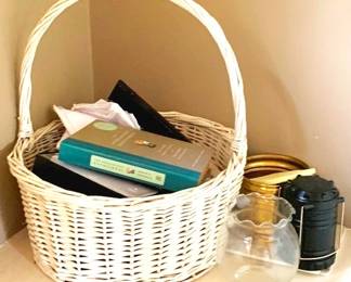 284 - Lot of Assorted Items