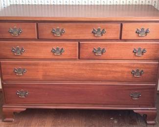 223 - 7 Drawer Dresser - 36" x 51" x 20"