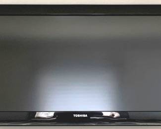 198 - Toshiba 32" LCD TV (No Remote)