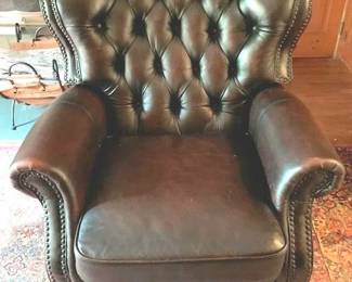 368 - Nailhead Chair / Recliner - 40" x 36" x 24"