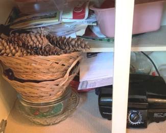 133 - Cabinet Lot