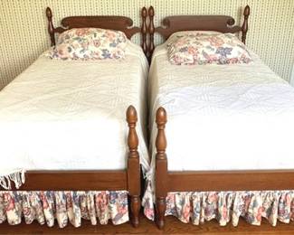 220 - 2 Twin Bed Frames w/ Bedding - 44" x 42" x 82"