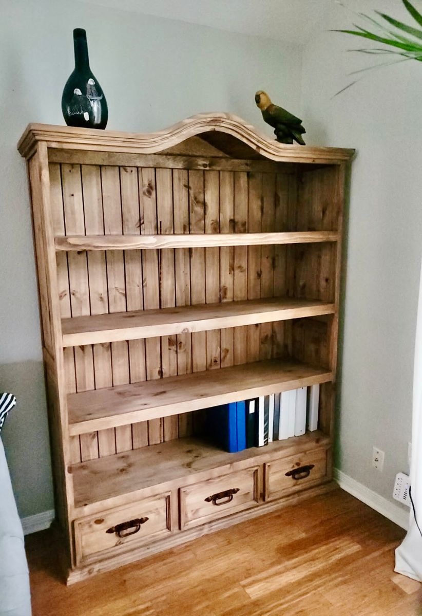 Lovely Wayfair Bookcase with 3 drawers in great condition