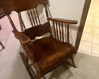 Vintage veneer, rocker, need some work