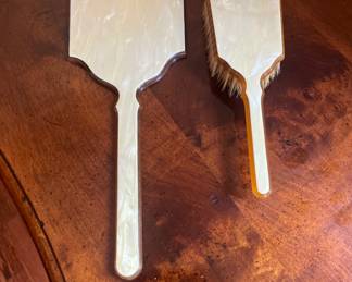 Bakelight dresser set