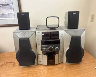 Sony HCD – F150 surround stereo system