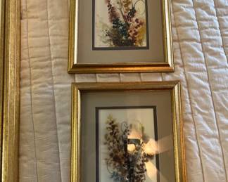 Beautiful pair of botanical prints