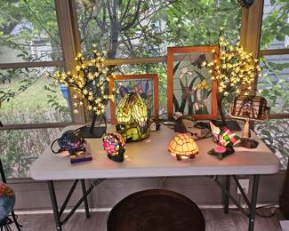 Asst Tiffany style light ups