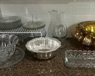Vintage Carnival Glass punch bowl/cups