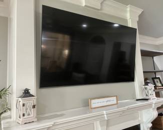 Wall mount TV